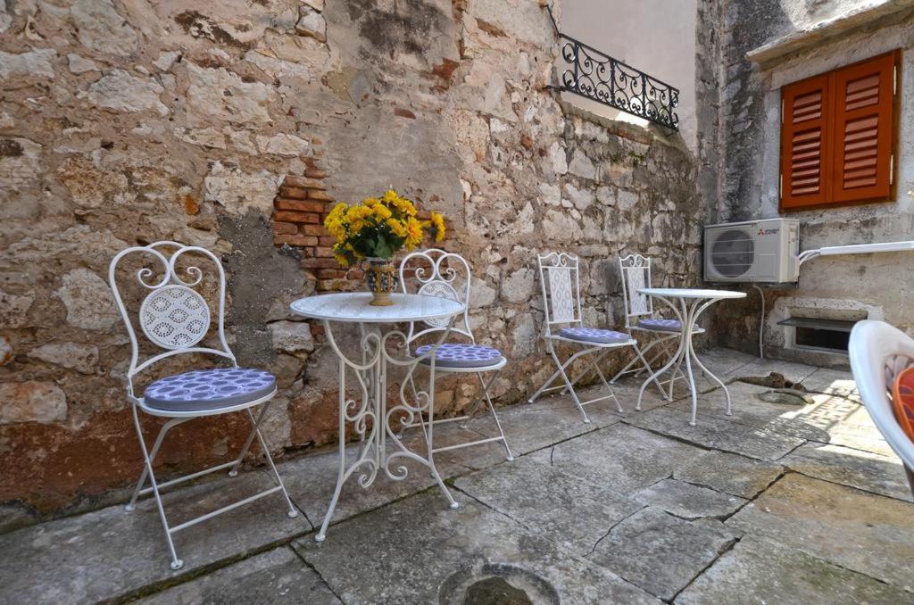Studio Apartment La Maison De Catherine Rovinj Exteriér fotografie