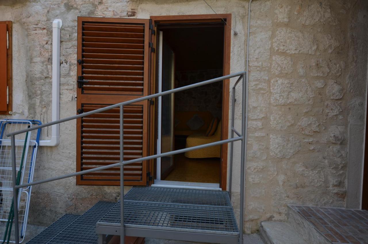 Studio Apartment La Maison De Catherine Rovinj Exteriér fotografie